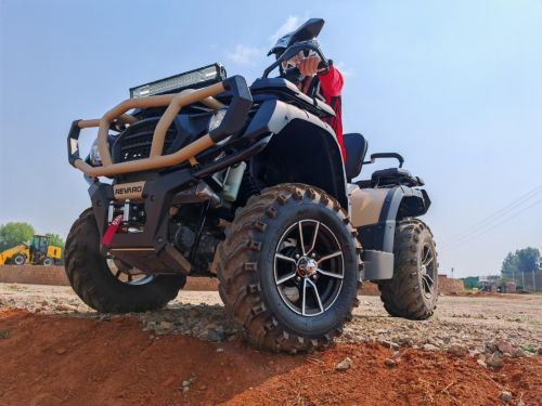 Hunter 570 Dirt Riding Fun