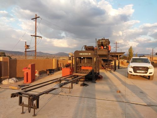 RE5-20 Brick Making Machine